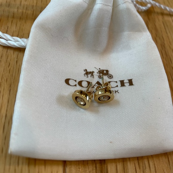 Coach Earrings. Gold Plated. - Picture 4 of 5